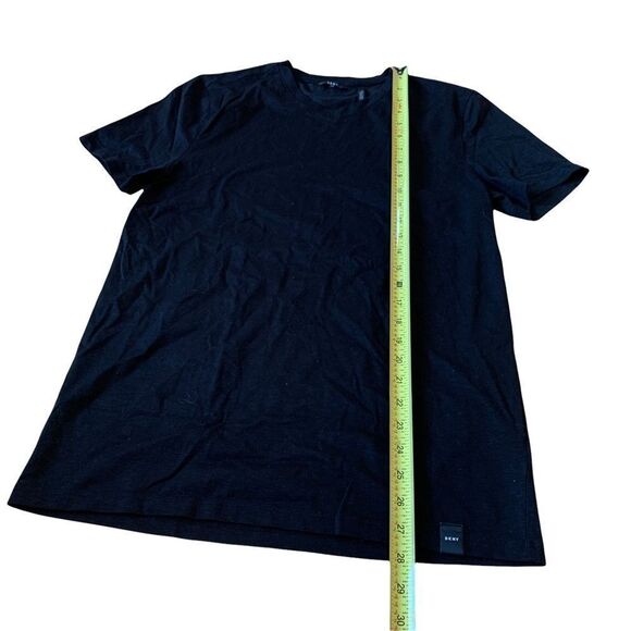 DKNY Black Short Sleeve V neck tshirt Size small - Picture 7 of 7